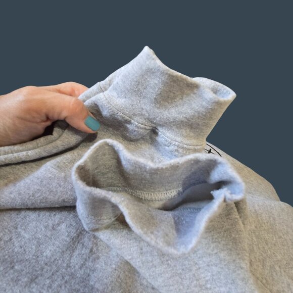 Men's Mickey Mouse Gloves "Dad Orlando FL" Embroidered Gray Gildan Sweatshirt XL - Picture 7 of 7